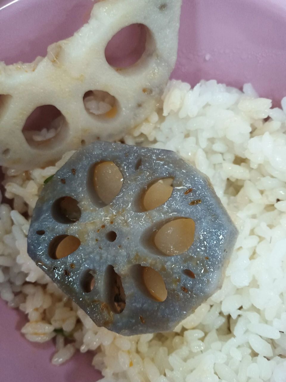 藕黑了还能吃吗 不懂就问 这藕黑能不能吃