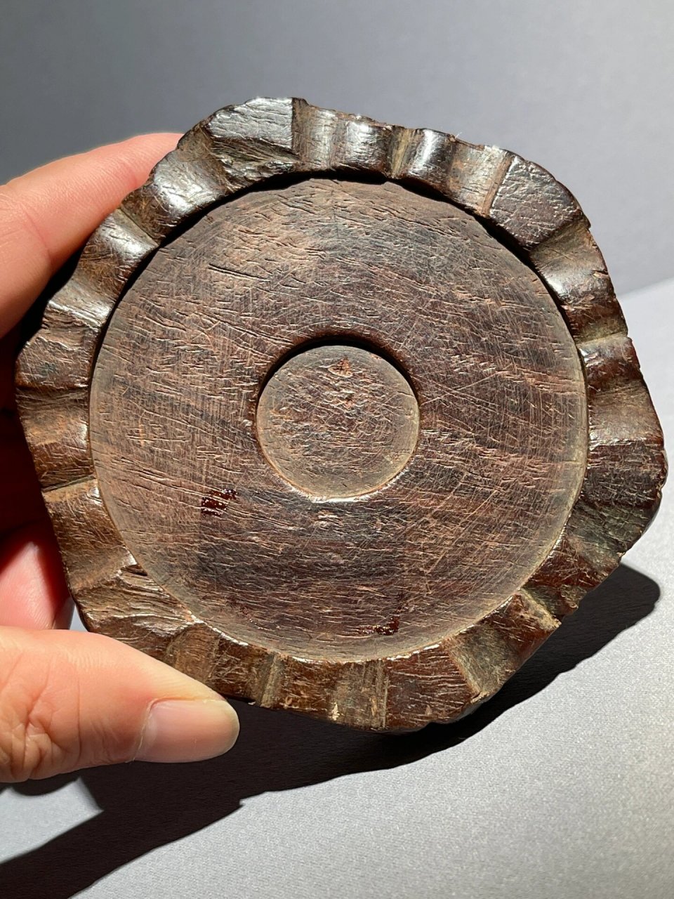 清早期 漂亮的紫檀底座 清早期 造型很漂亮的紫檀底座 紫檀为清代皇家