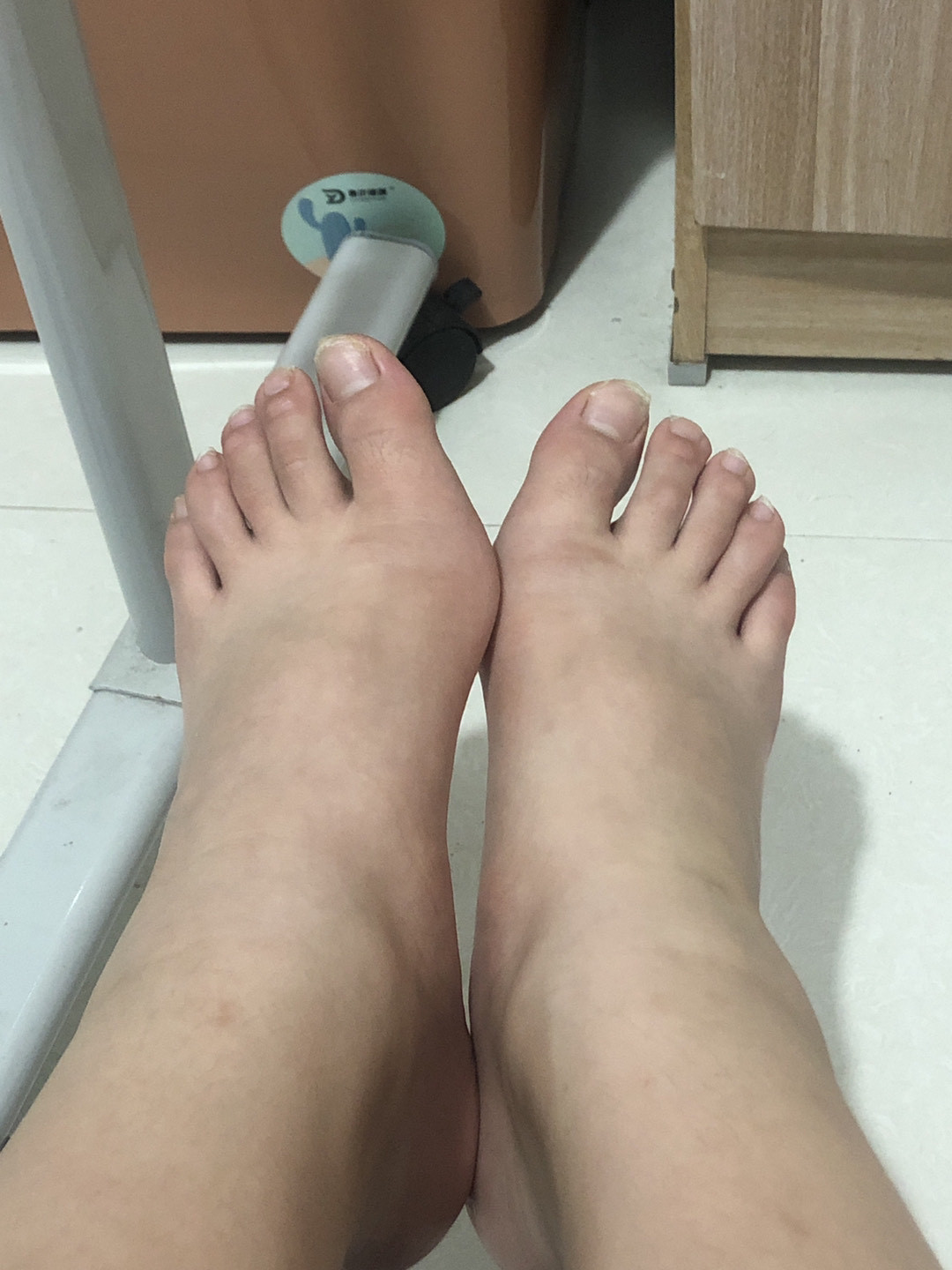 白白胖胖的脚脚 #脚脖子 #哈哈哈