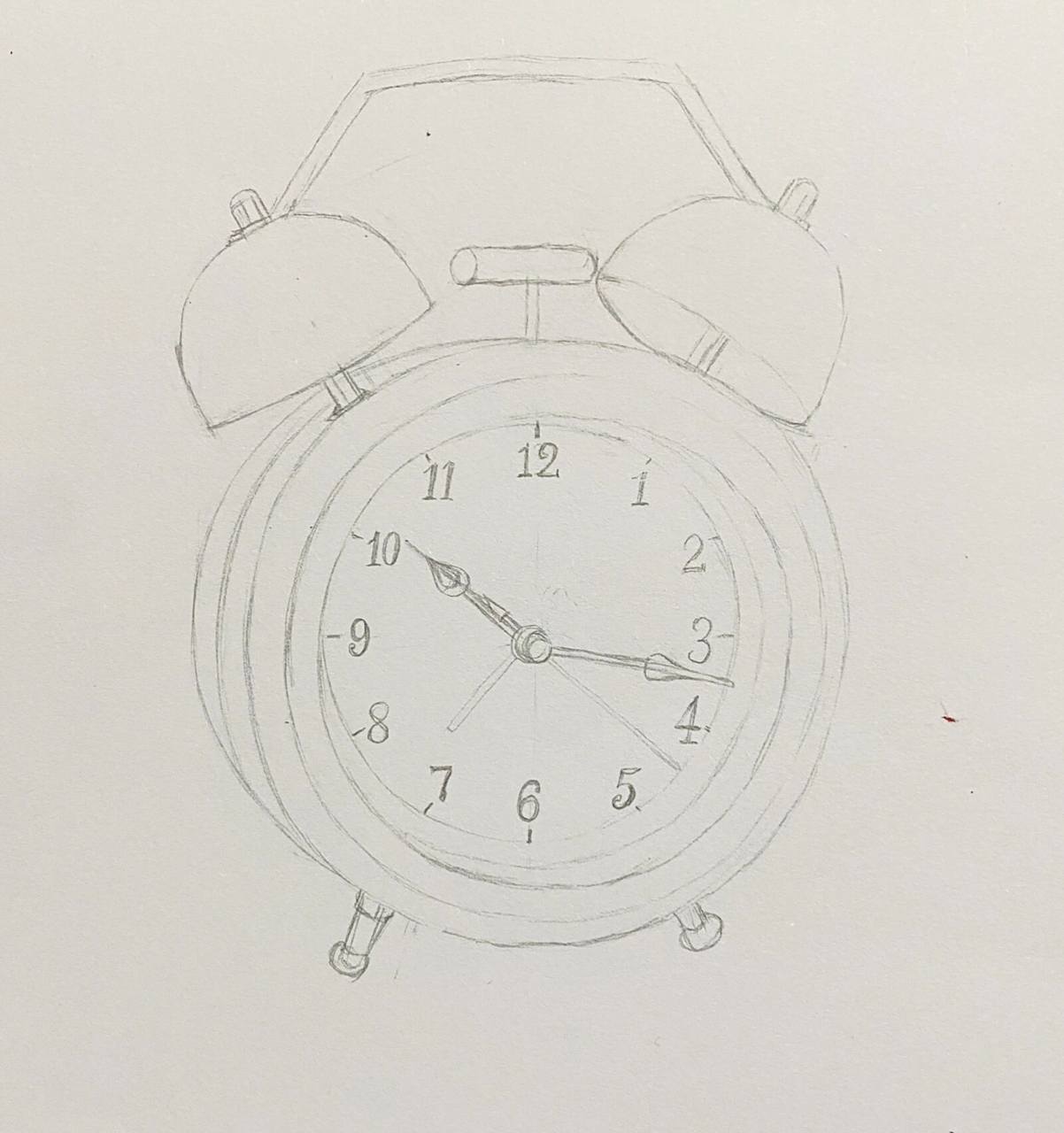 闹钟写生线描 闹钟写生线描步骤: 1,图片准备 先找一些高清的闹钟图片