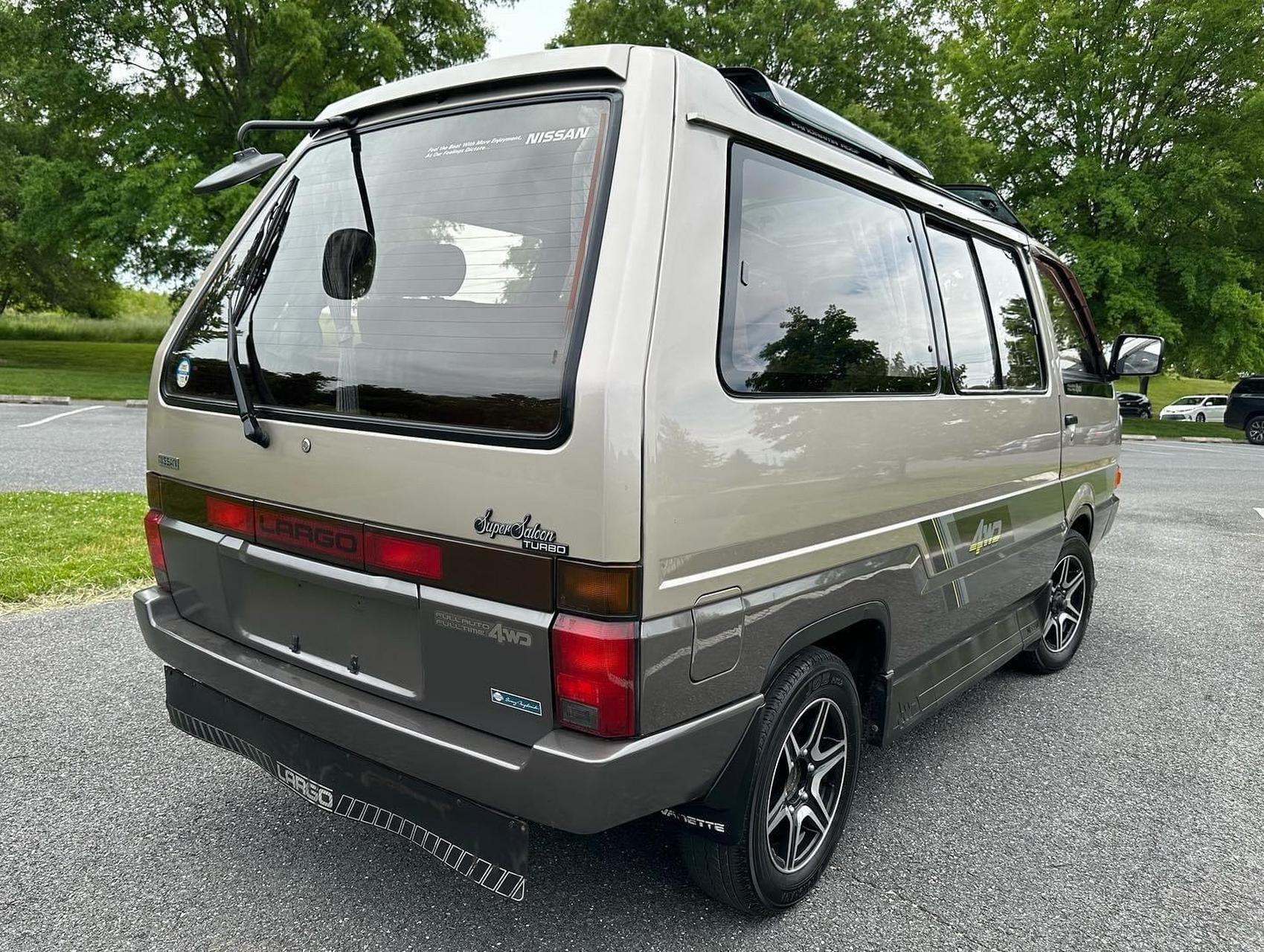 largo super saloon四驱 日产巴宁 mpv商务车经典车 四驱面包车