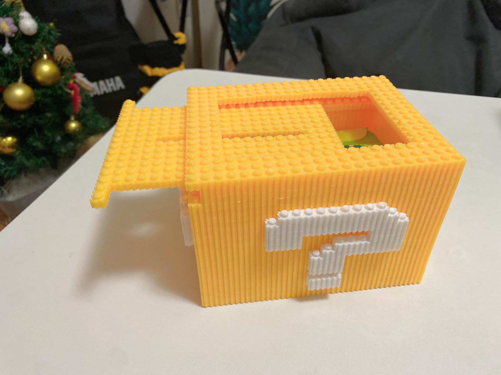 多余积木颗粒diy纸巾盒分解教程 由于家里太多这种剩余积木颗粒就利用