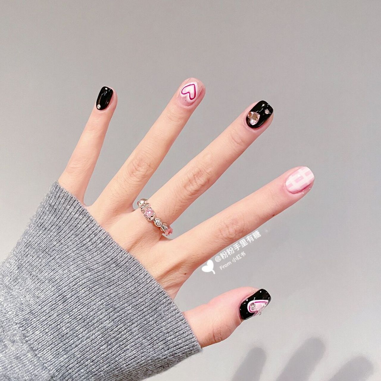 blackpink辣妹美甲|秋冬撞色美甲 脱毛护理 哈喽呀姐妹们 今天是一款