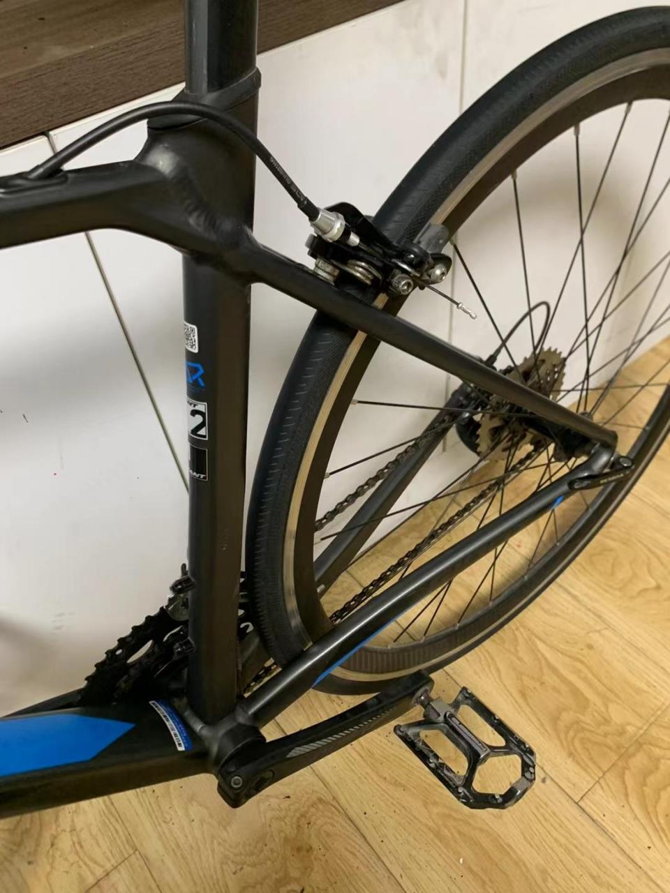 捷安特tcr sl2公路自行车 超轻铝架 碳纤维坐管 碳纤维前叉 禧玛诺