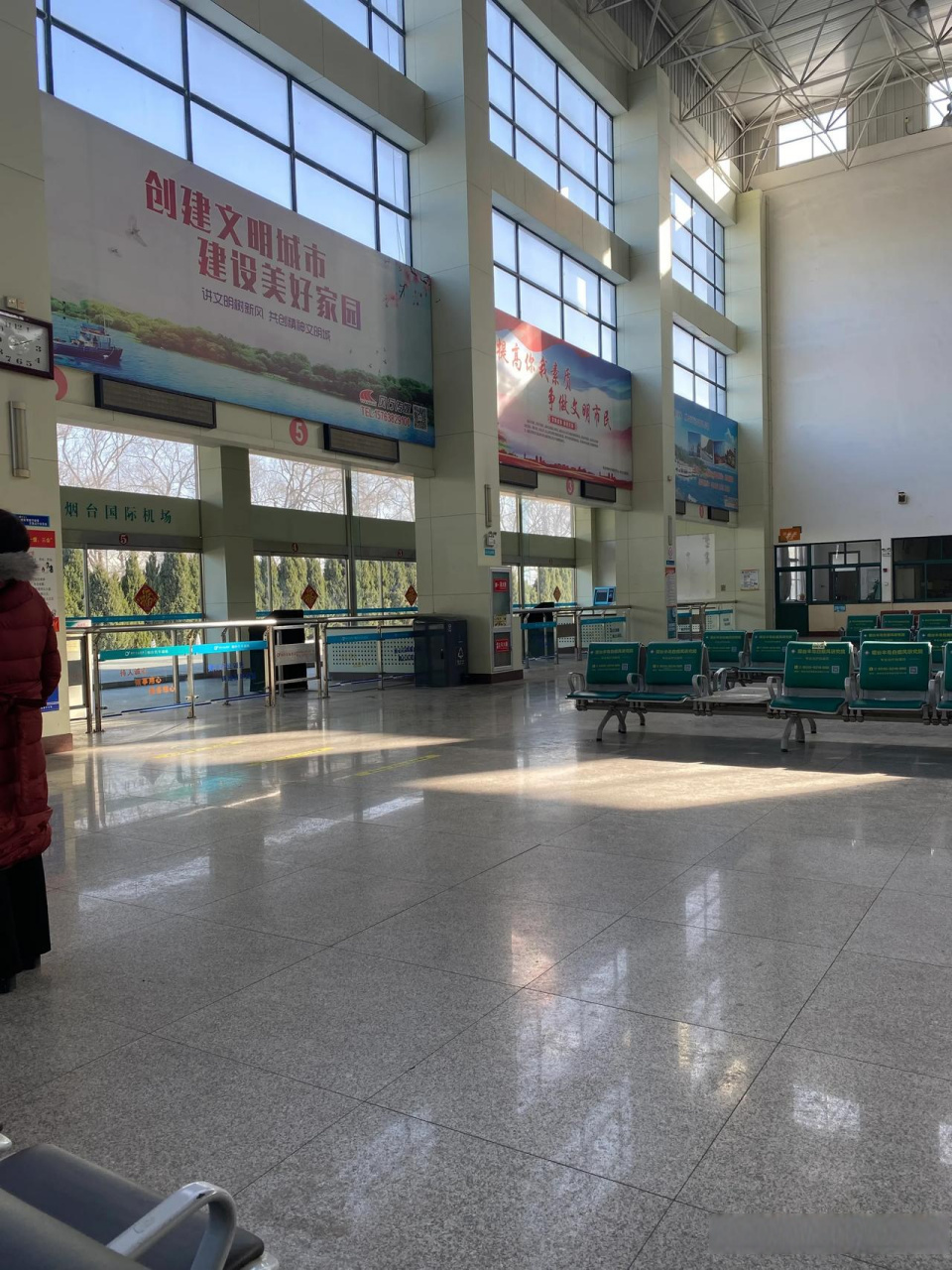 烟台汽车南站空空荡荡