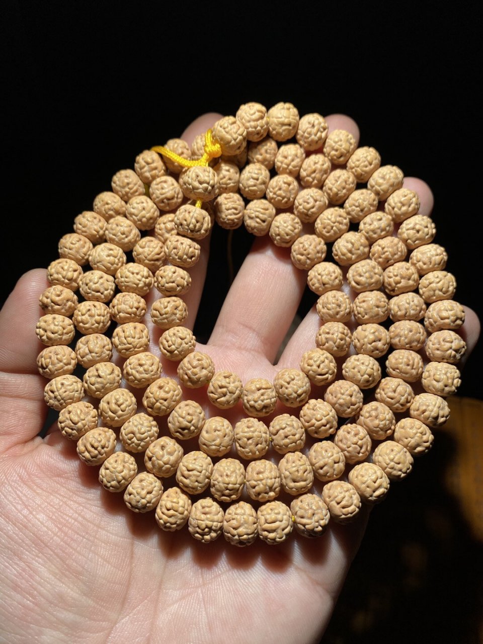 【精品蛤蟆背小金刚】直径9/10mm,品质非常好的一款小金刚,非常规整