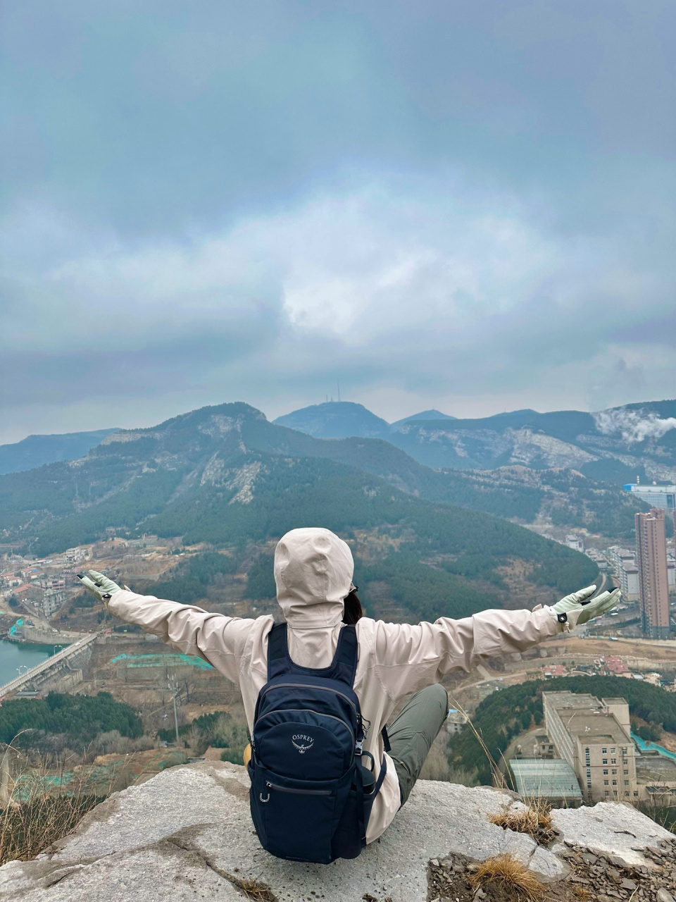 济南回龙山图片