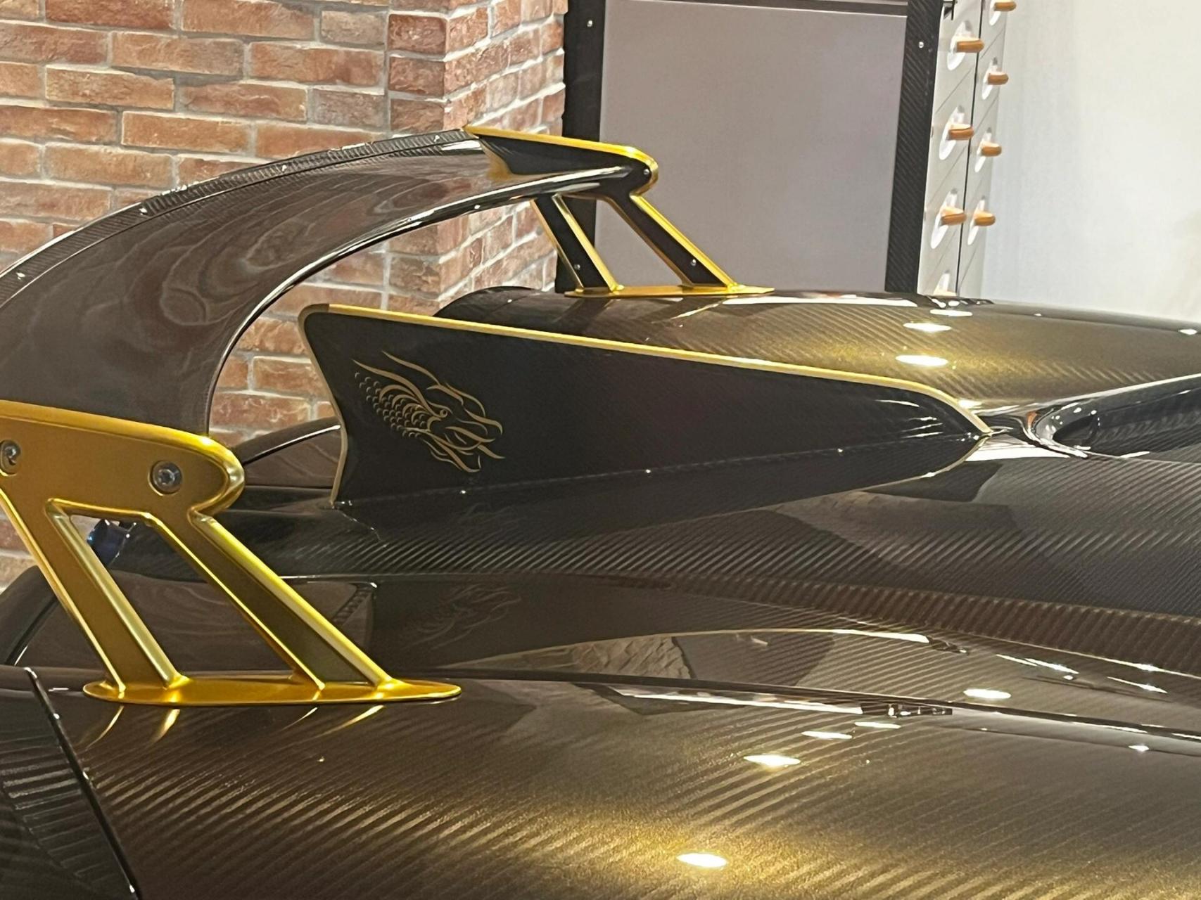 目前还没进入内地帕加尼三龙之一鸱吻帕加尼zonda