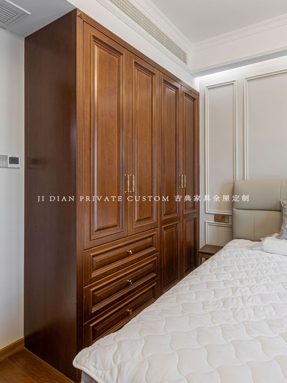 复古美式|北美樱桃木深色系衣柜原来这么美 北美樱桃木,美式大扣线