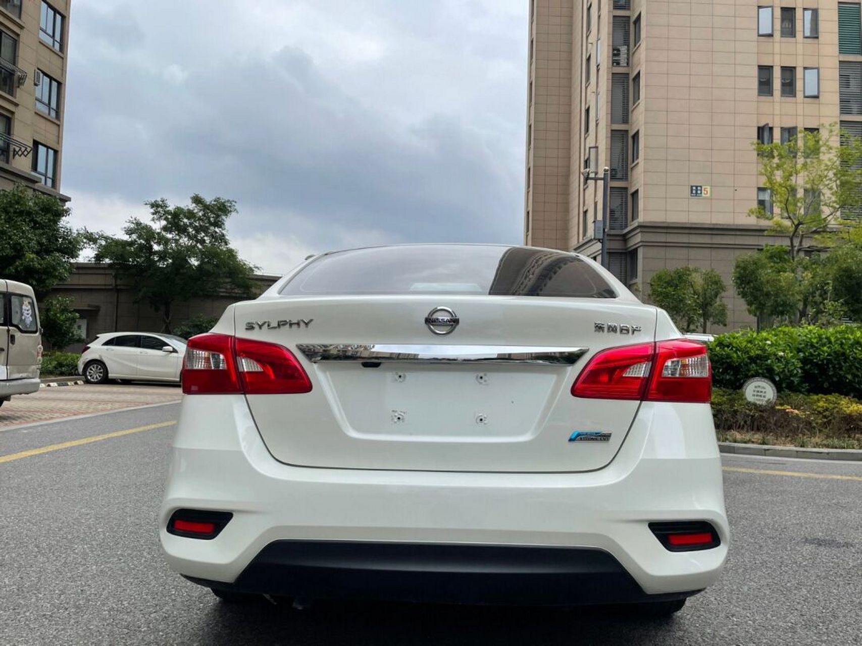 尼桑轩逸18款1.6xv尊享版 9.