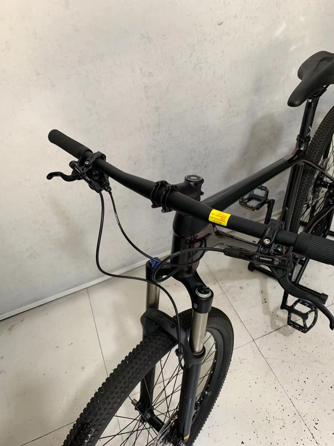 美利达大七7500,12速油碟气叉,碳纤维车架,17寸车架,27.