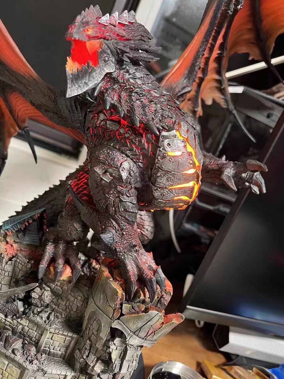 魔兽世界死亡之翼 少量现货:魔兽世界-死亡之翼-耐萨里奥雕像手办模型