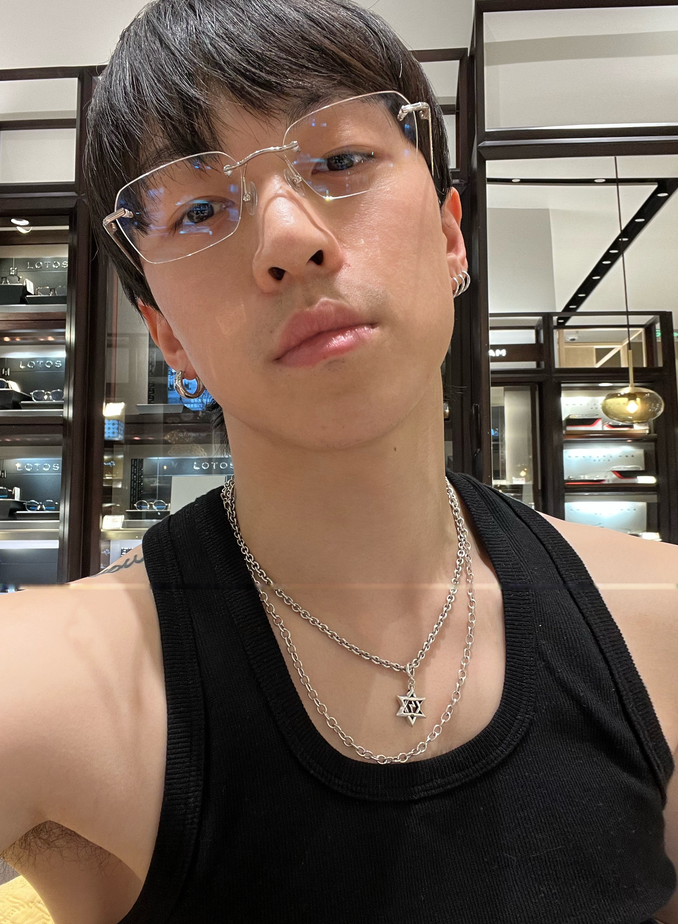 黄潇#  这几张图和今天的节日 高低是没有什么关系 大家元宵节快乐