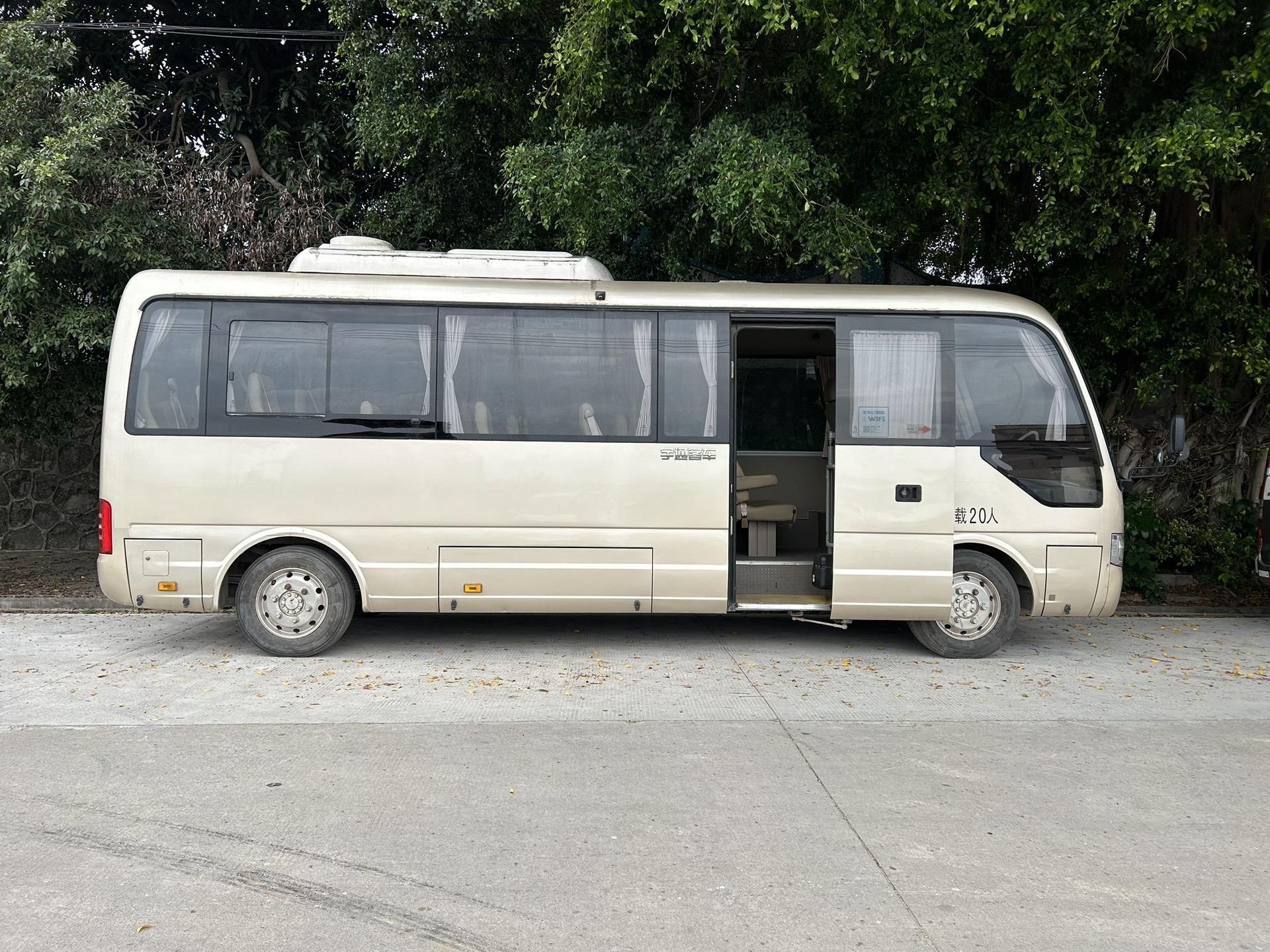 宇通纯电e7,20座非营运 【车辆型号】zk6701bevq3 【上牌时间】2015年