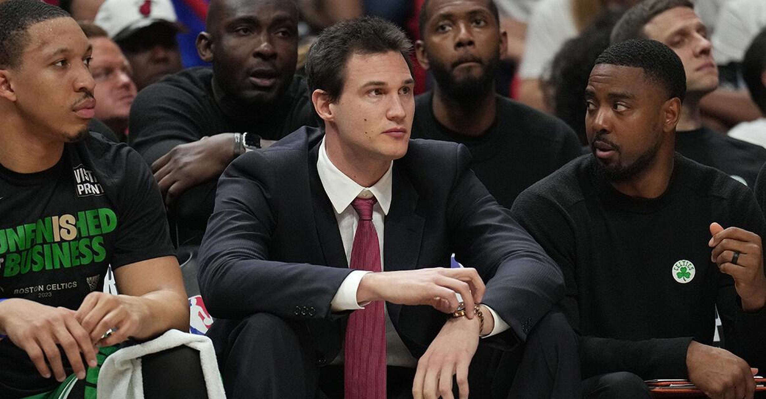 夏日生活打卡季奇才希望与加里纳利达成买断协议  北京时间6月28日,据