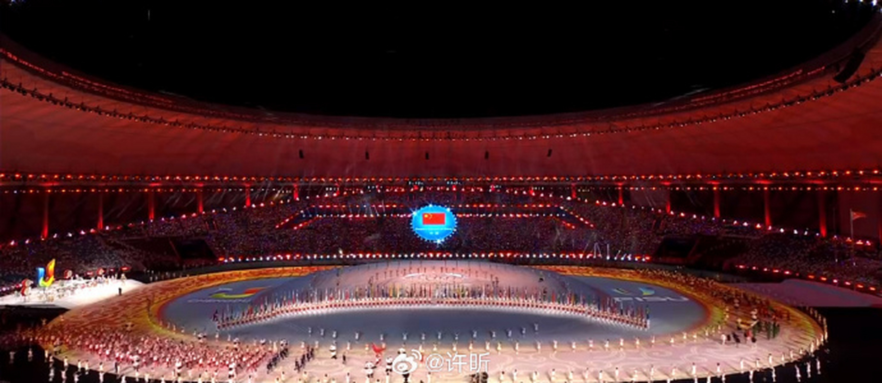 许昕祝成都大运会蓉光焕发  许昕 发文为成都大运会送上祝福:"成都