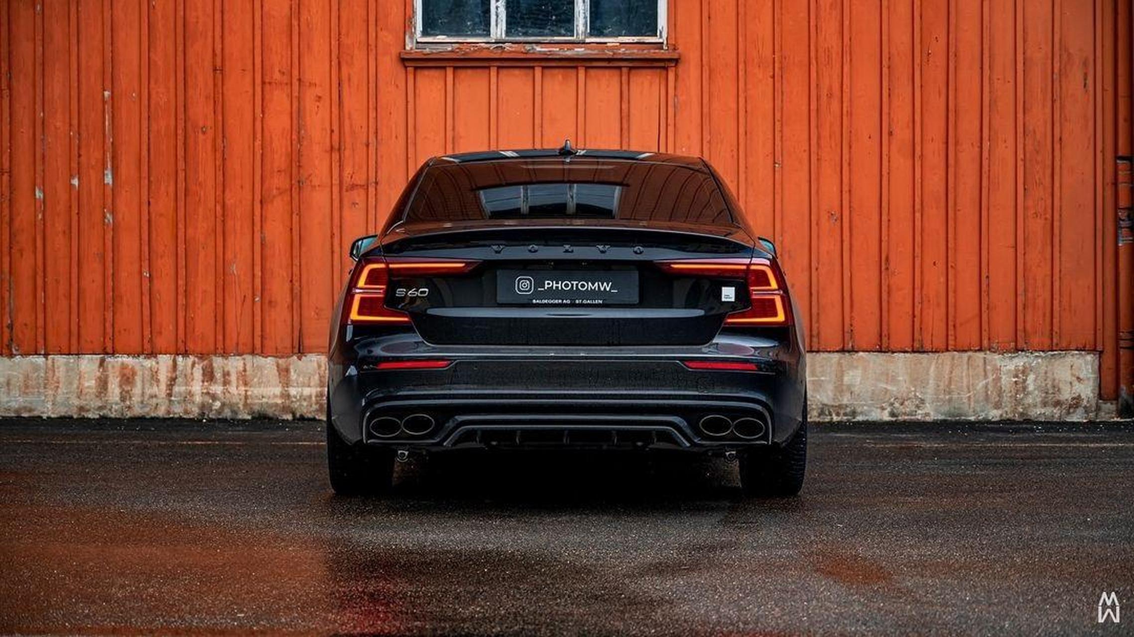 沃尔沃s60北极星加装heico包围套件.