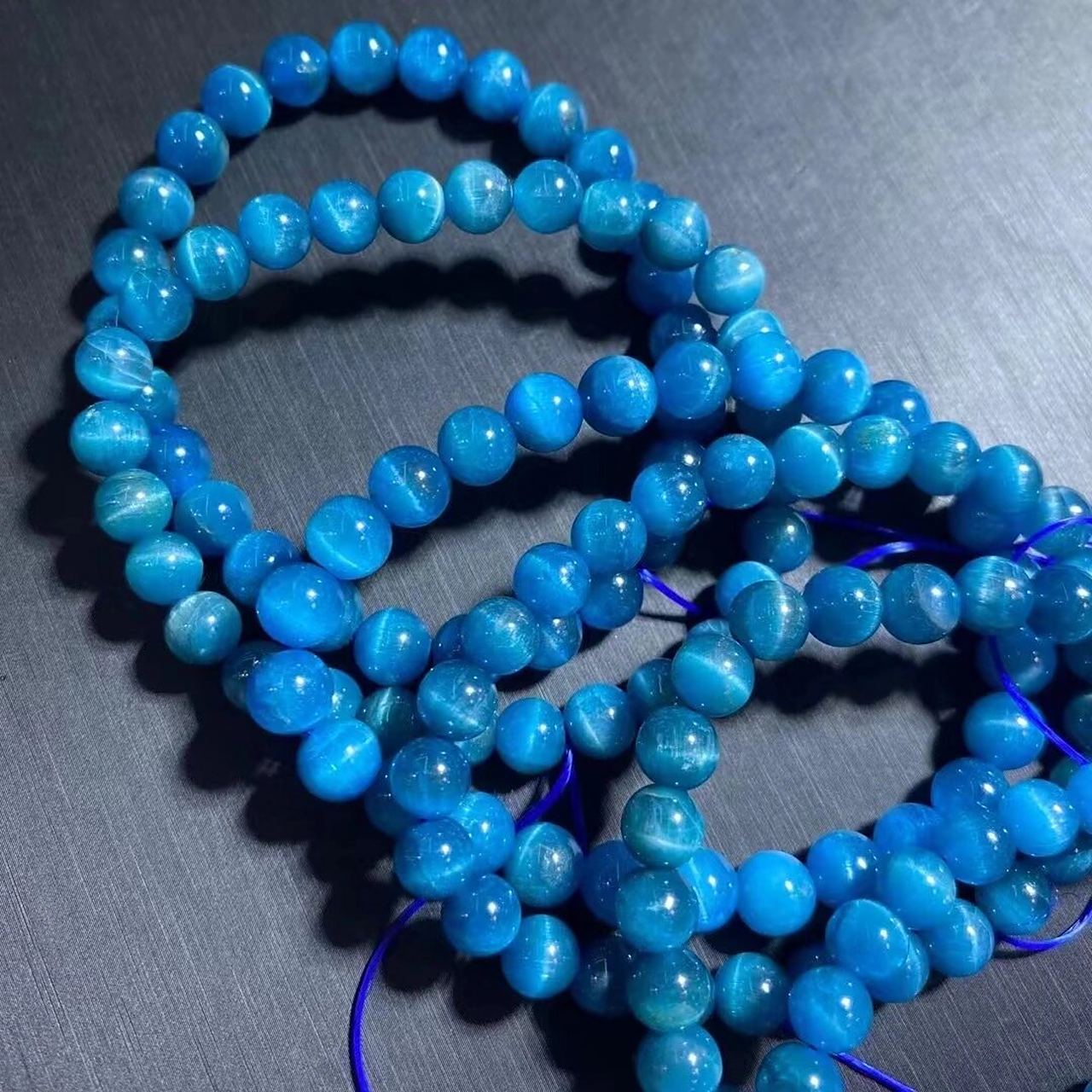 水晶科普——蓝磷辉 蓝磷灰 是一种非常和平的宝石 可以使经常意见不