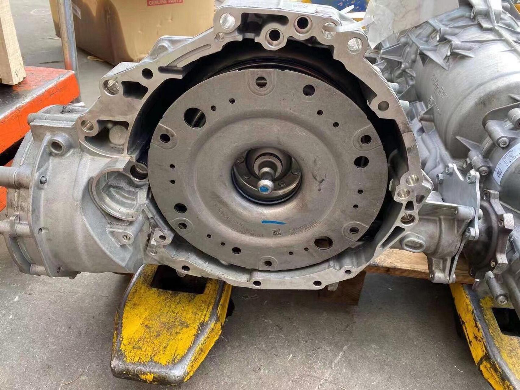 试验车拆8hp65变速箱总成,新款奥迪q7,s4,s5,途锐 2.0t3.