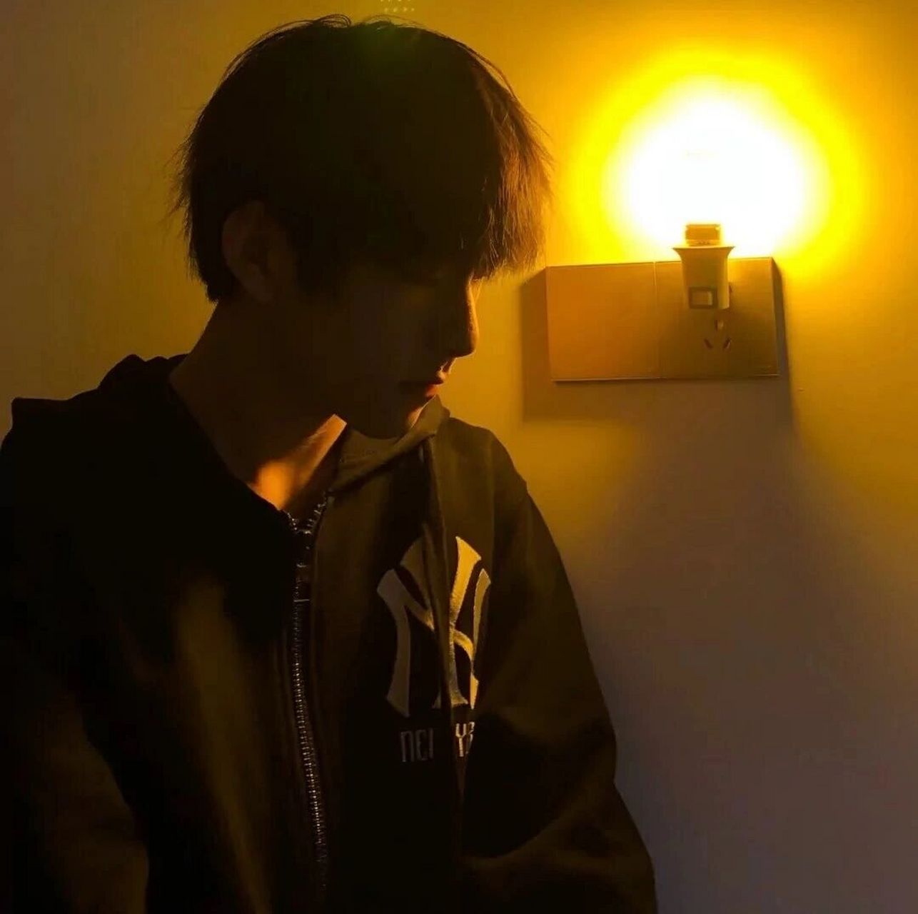 男生头像‖陪你看日落的人比日落浪漫