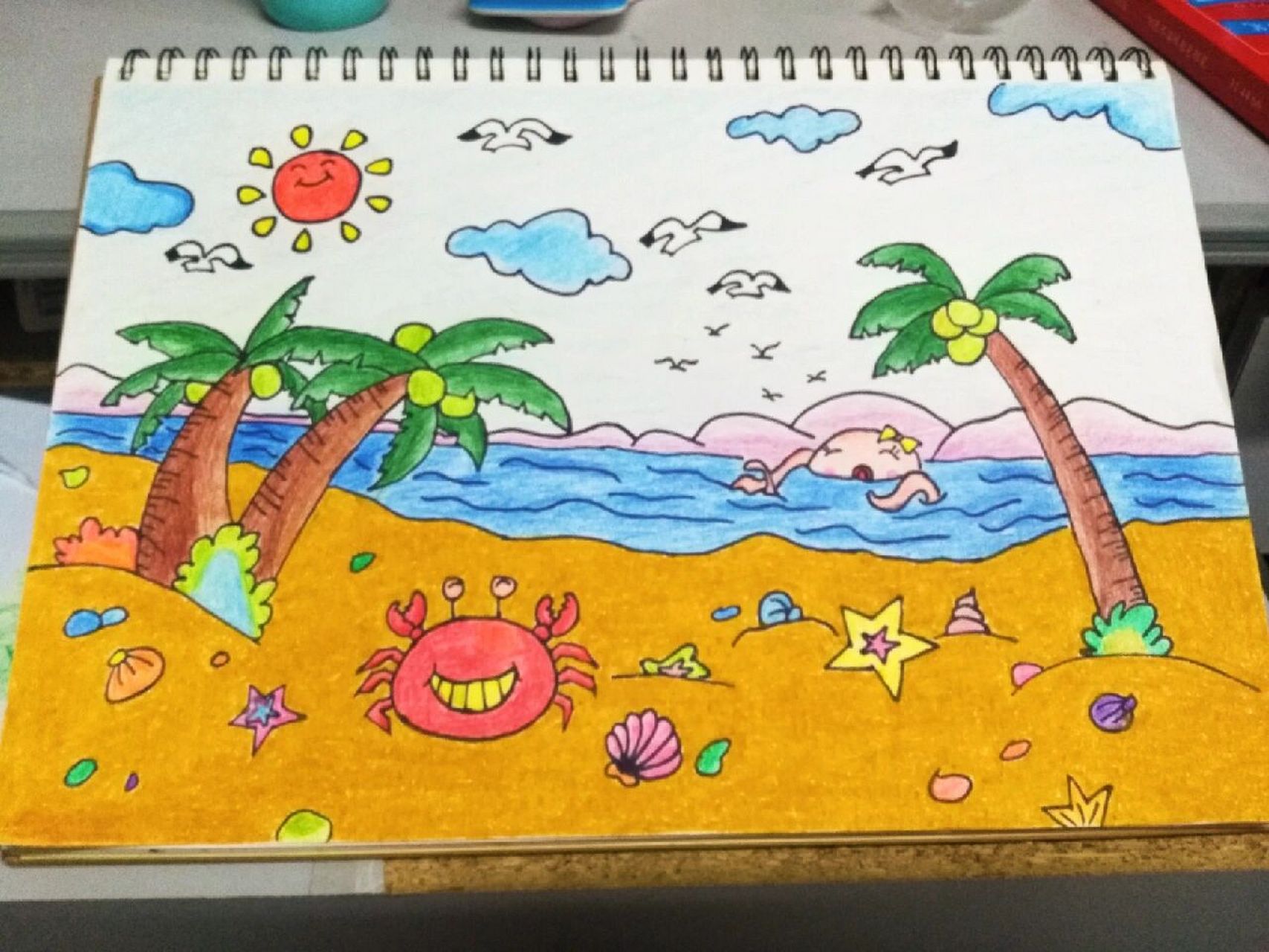 画大海沙滩边的儿童画图片