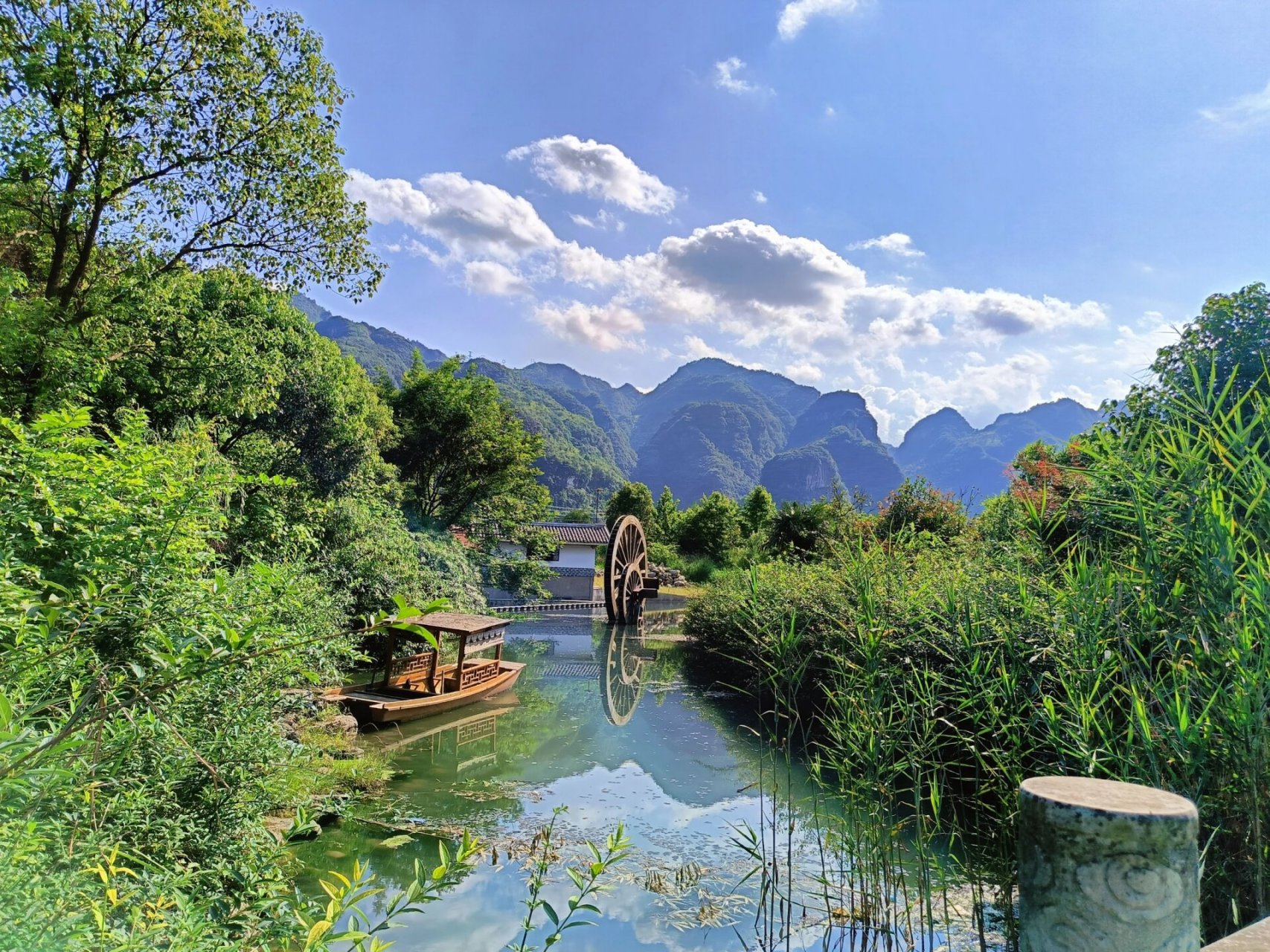 铜仁‖云舍旅游景区 ① 云舍景区坐落在神秘的梵净山脚,风景如画的