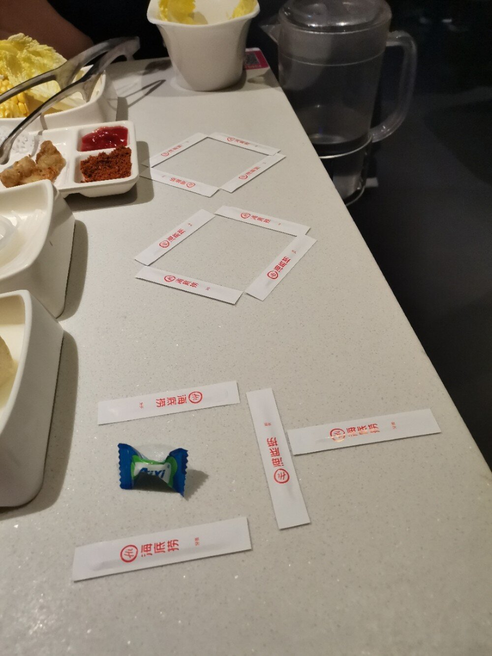 海底捞小游戏～ 图一 1:移动两根牙签,使96 在外面 2:移动两根牙签