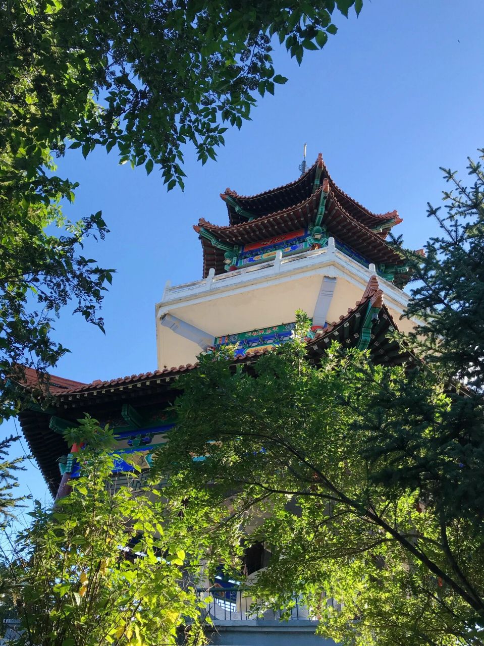 龙沙公园坐落于齐齐哈尔市中心 门口就是龙沙夜市929193 逛