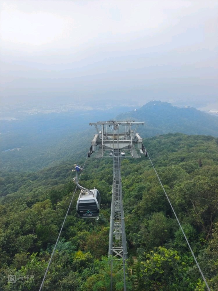 紫金山最高峰图片