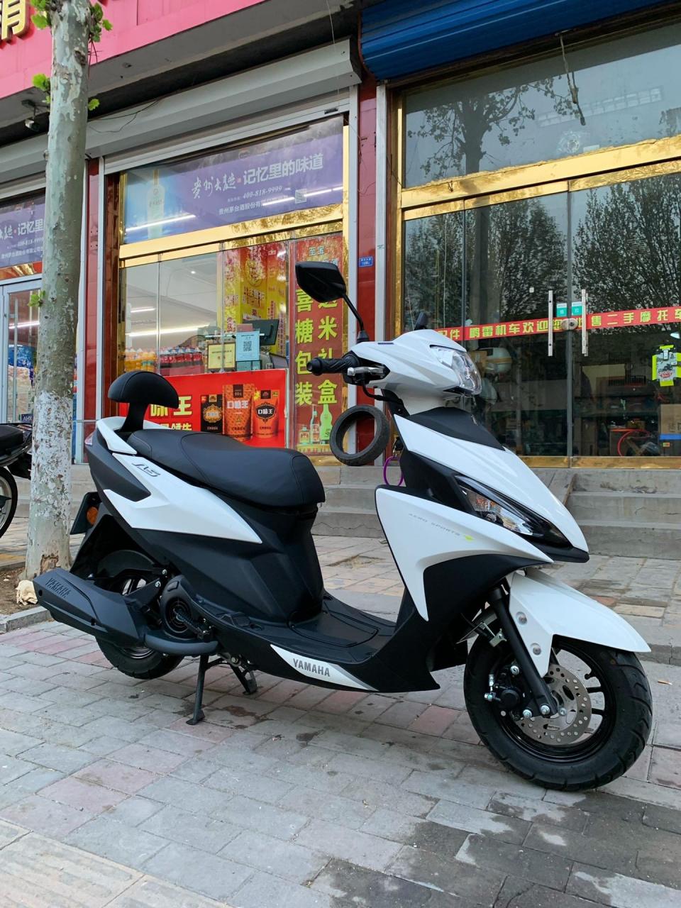 二手摩托车 极品准新2021年8月雅马哈夜行者 福喜125,个人一手,9.
