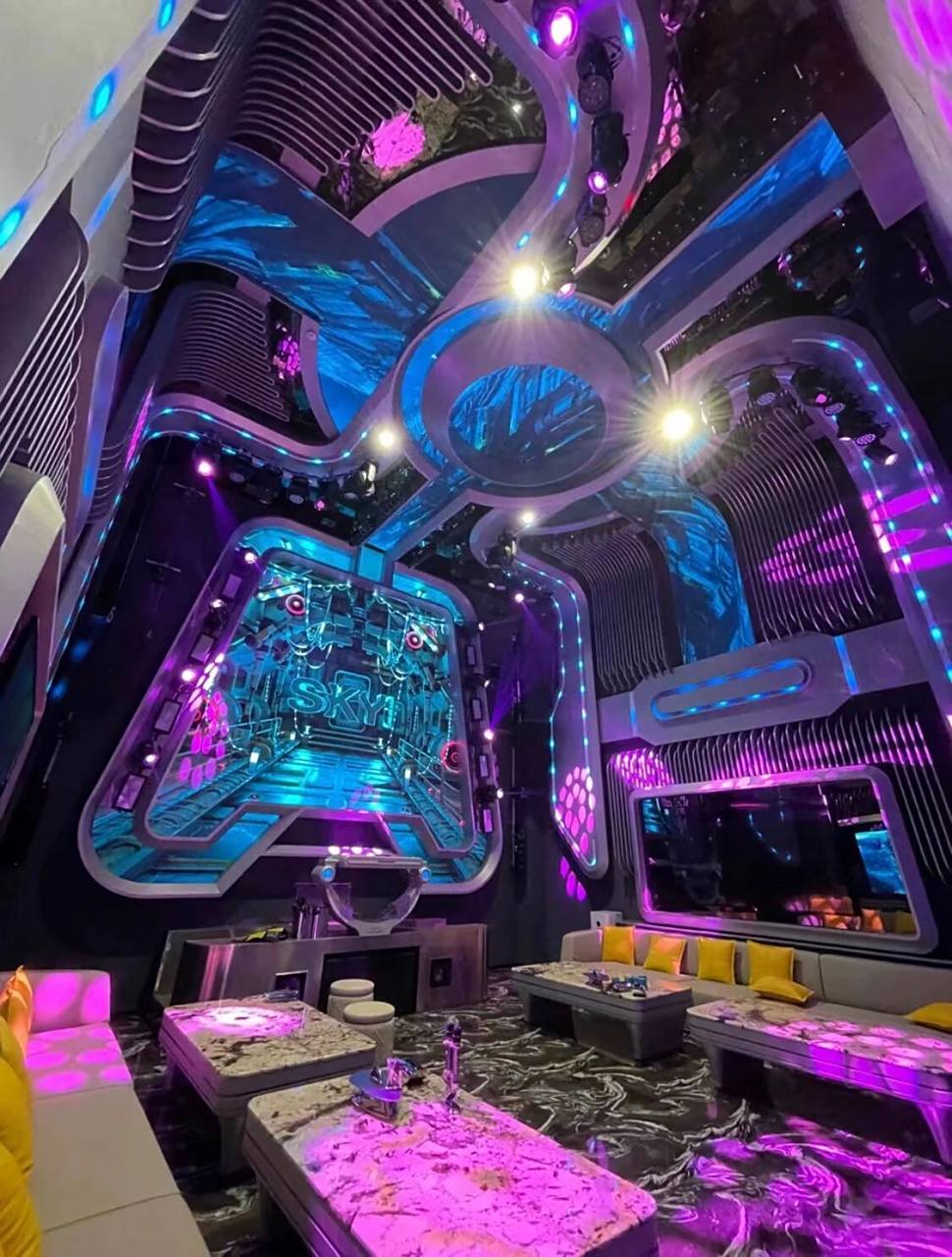 深圳南山ktv 天空之城sky 深圳-sky-天空之城 位于南山华侨城大厦56