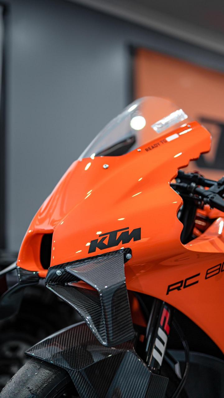 2022 ktm rc8c 真的太美了 真的以为ktm不做仿赛吗?