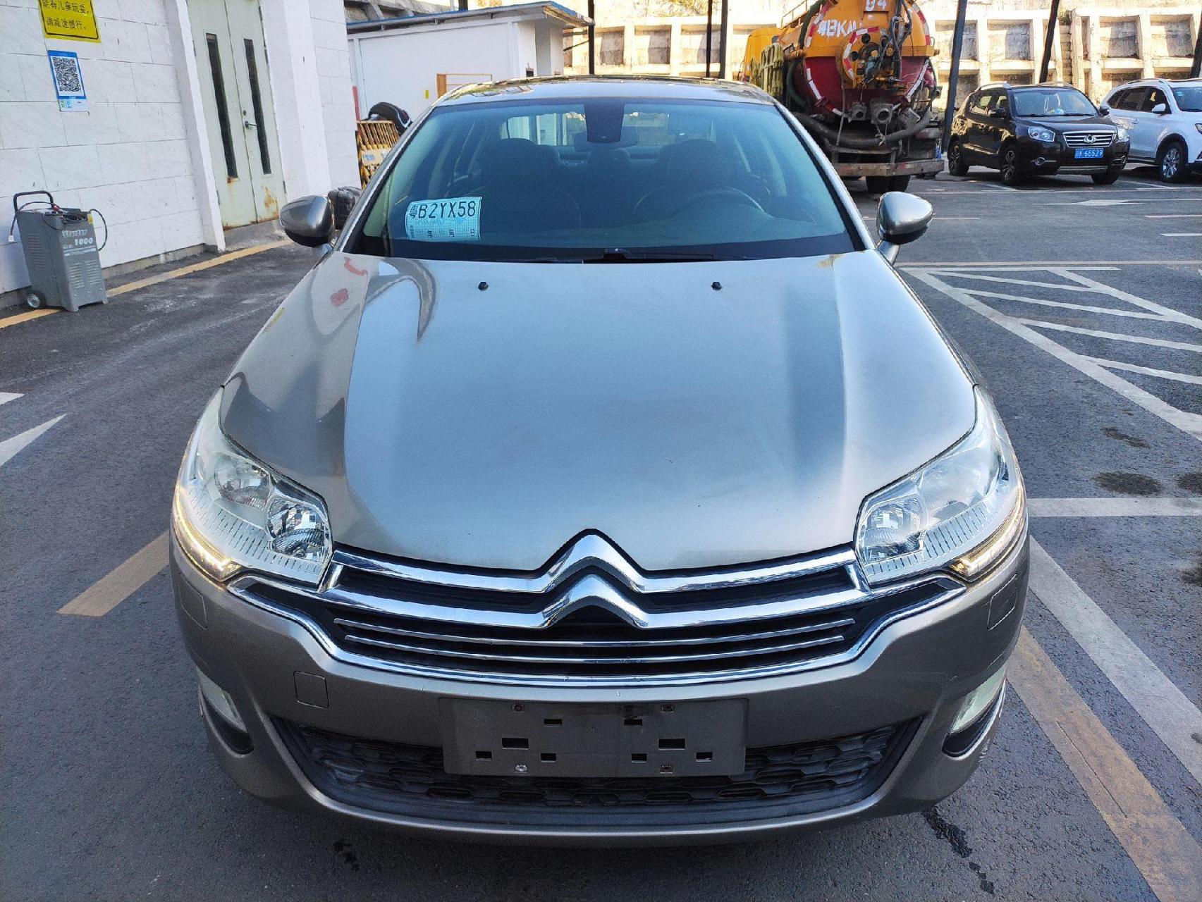 雪铁龙c5 2013款 2.0l 自动尊享型 11.