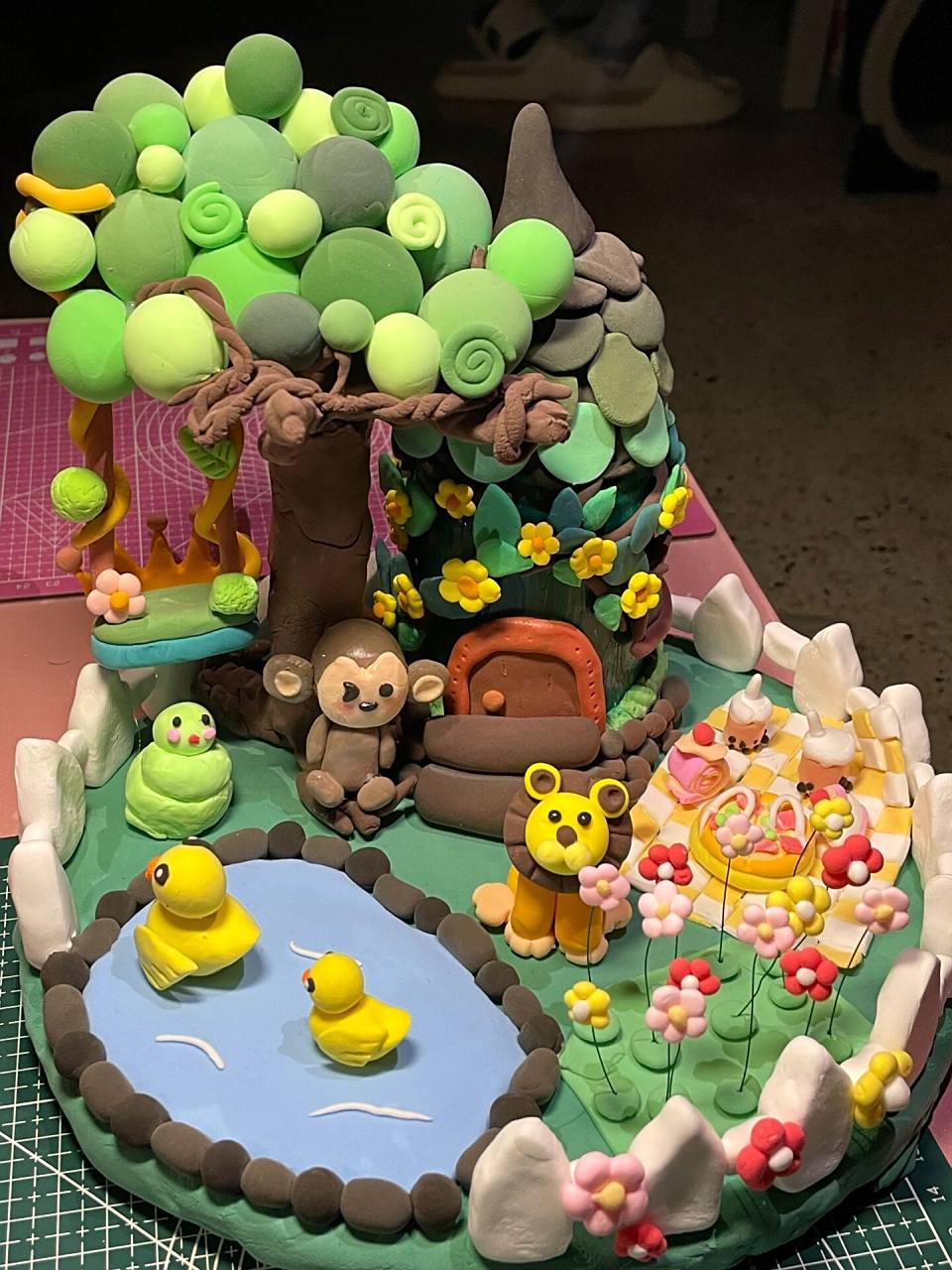 超轻粘土—森林野餐篇 一周接一周的环创作业搞得我头疼 虽然效果还不