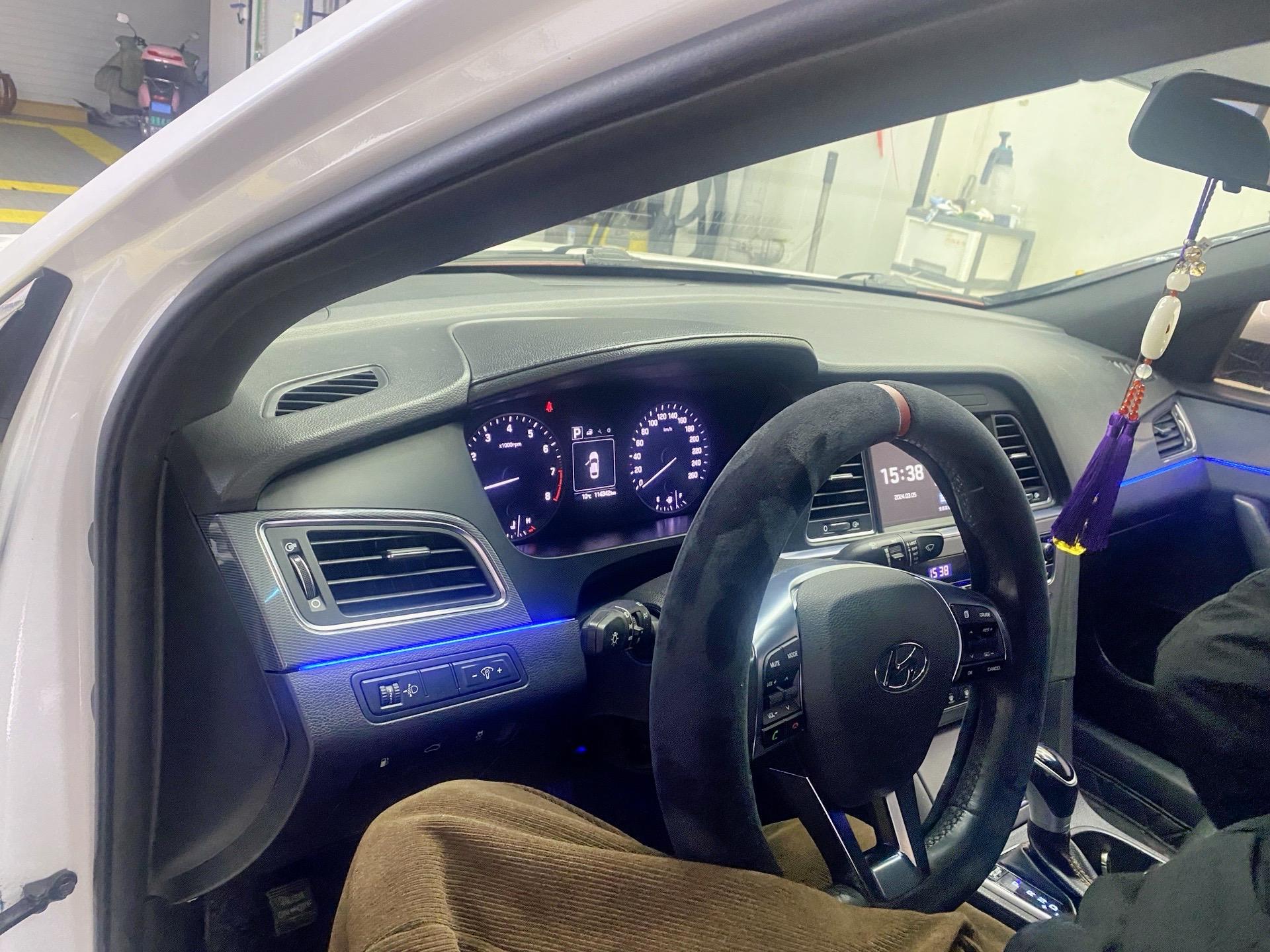 汽车改装升级 索纳塔氛围灯