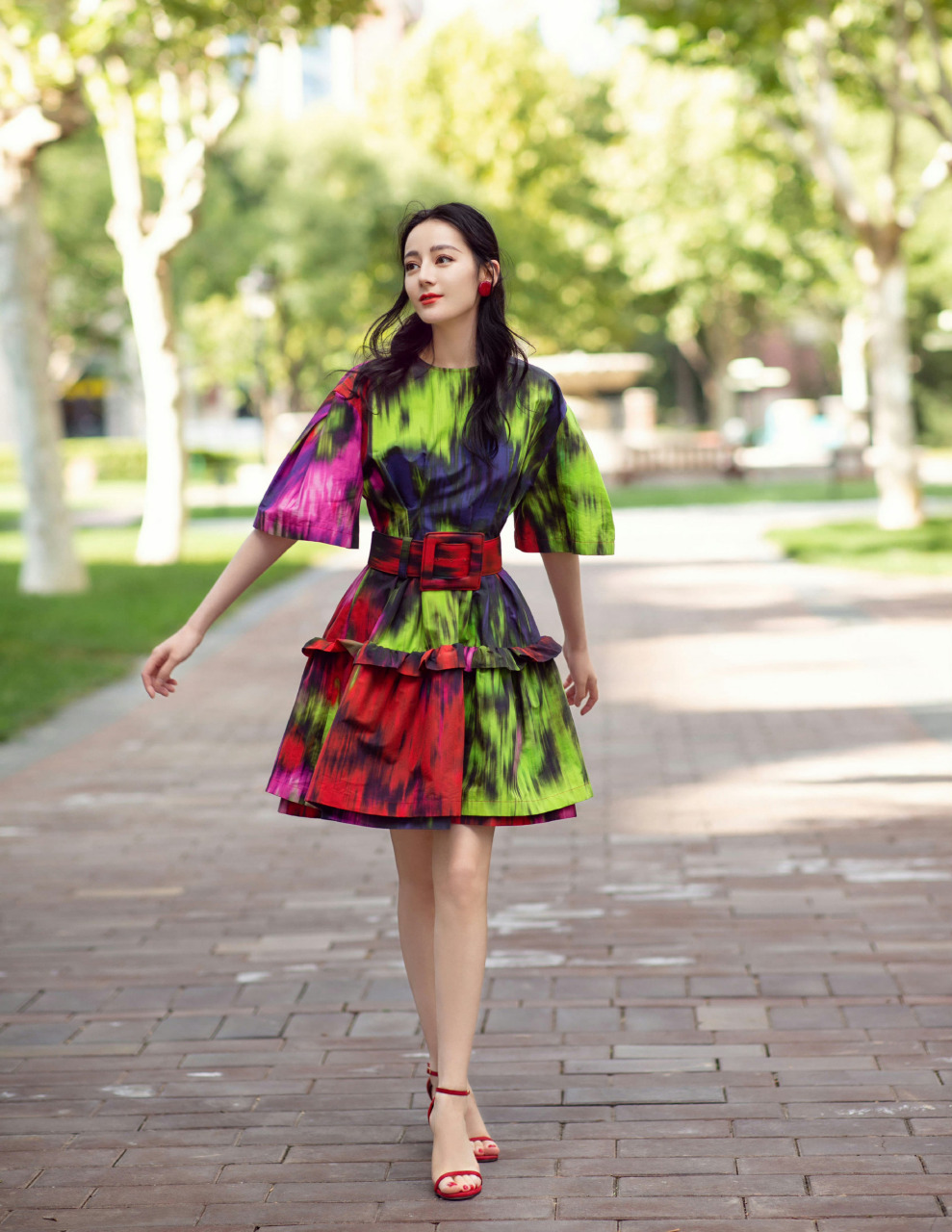 迪丽热巴,美丽的彩虹小仙女