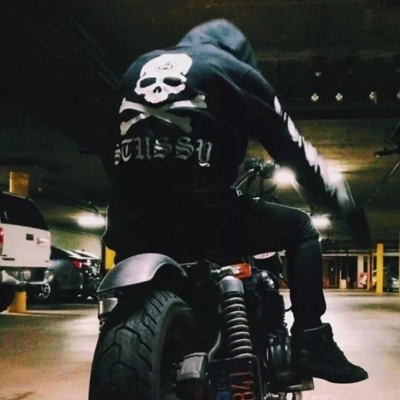 男生背影头像分享 男生背影 头像分享 喜欢的小伙伴可礼貌自取 图片均