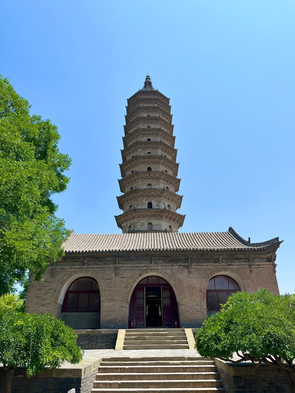 太原 双塔寺 1,一开始我舍不得30门票 就瞎溜达到门口了 不用在售票处