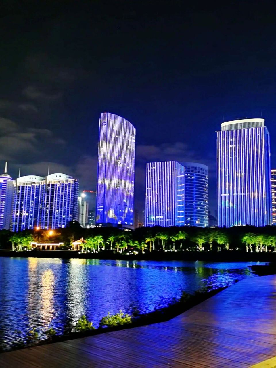 海口夜景这里最美,大家觉得呢71 姐们们