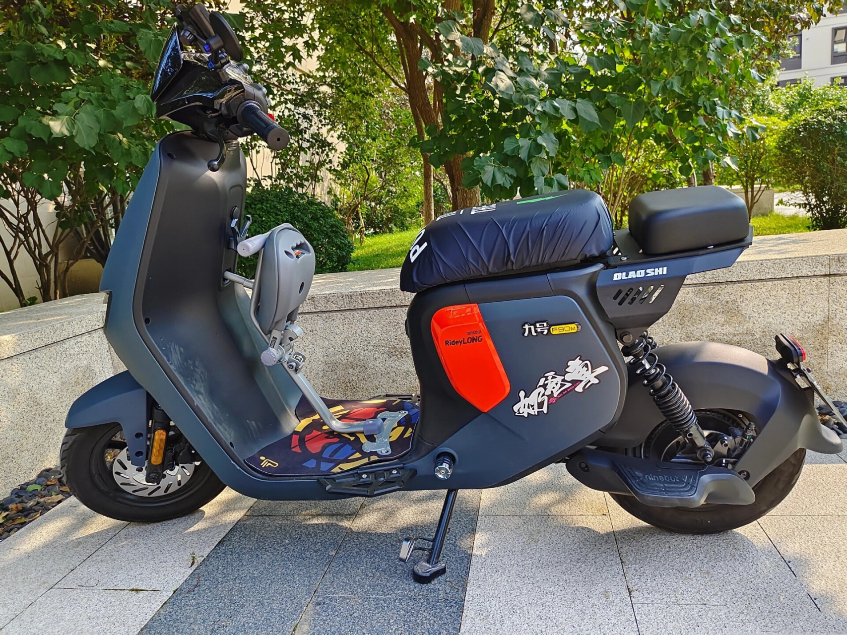 在驰兔和狄兔之间做出了选择 都是驰兔的电池虚标严重,咱也没用过,也