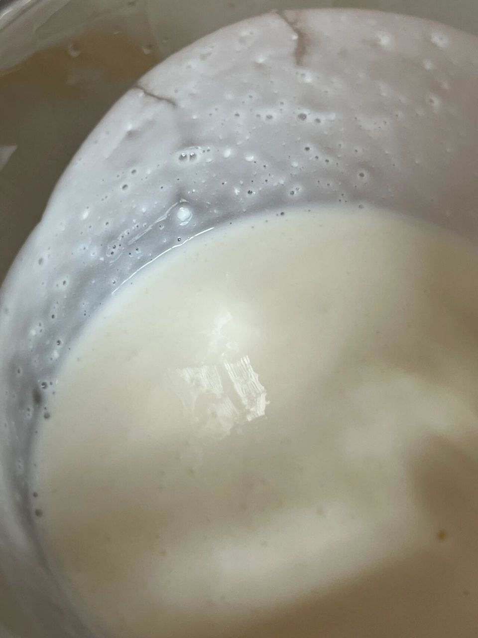 喝了变质的酸奶会怎么样 在上看到某润酸奶很好喝 于是在某宝买了一瓶