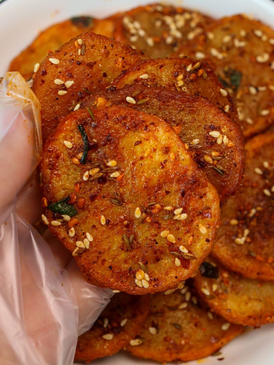 外面有点酥,里面是糯糯的,嚼起来很香～ 做法93看图哦,有手就能做!