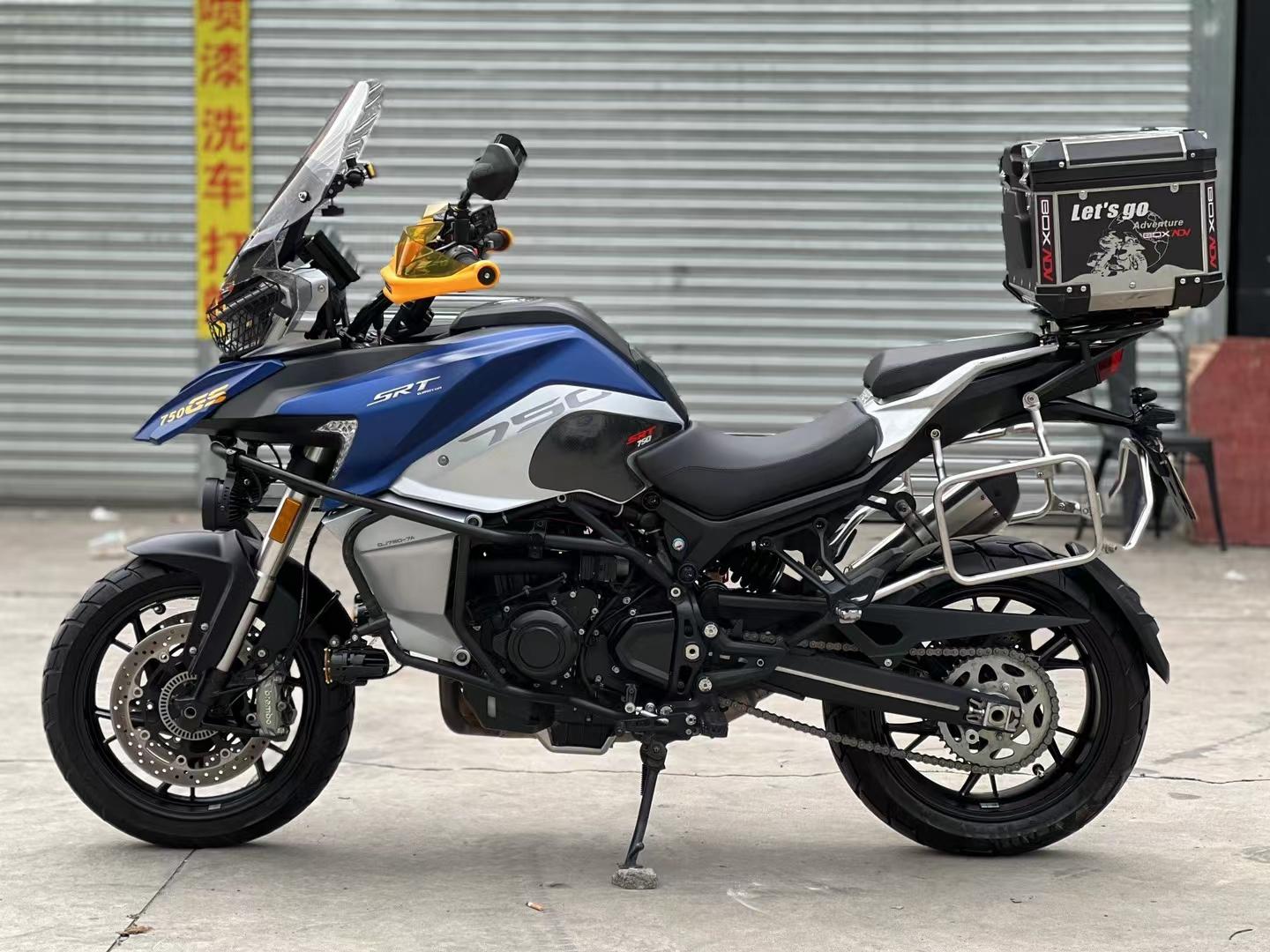 21年钱江骁750公路版 .