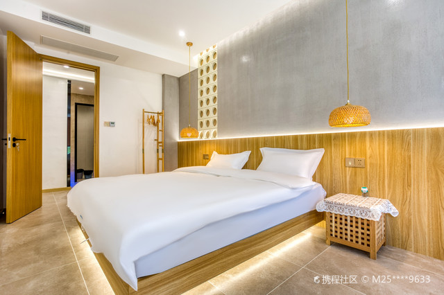 双台子温泉民宿纯天然地下水四个卧室.可容