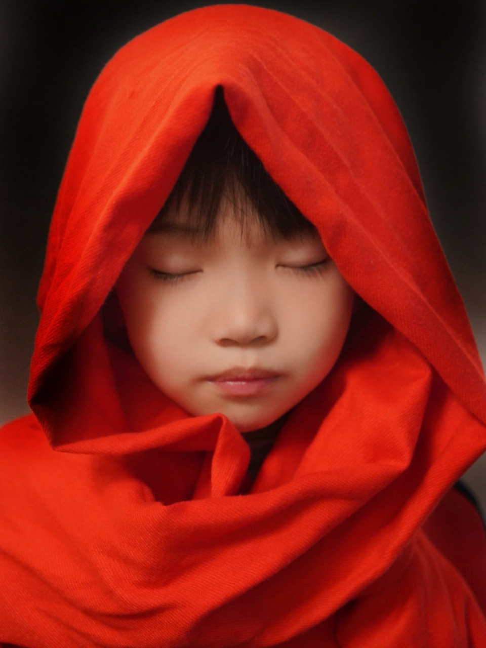 世界名画儿童模仿秀之《戴红围巾的女孩》 五分钟搞定模仿秀,超级简单