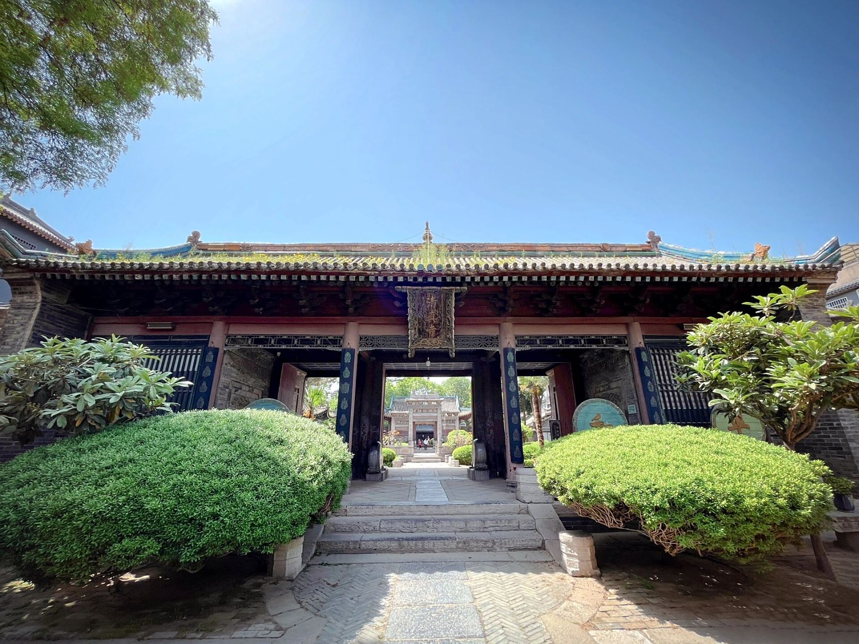 西安回民街里的一座清真寺院,值得来看看 化觉巷清真大寺,坐落于西安
