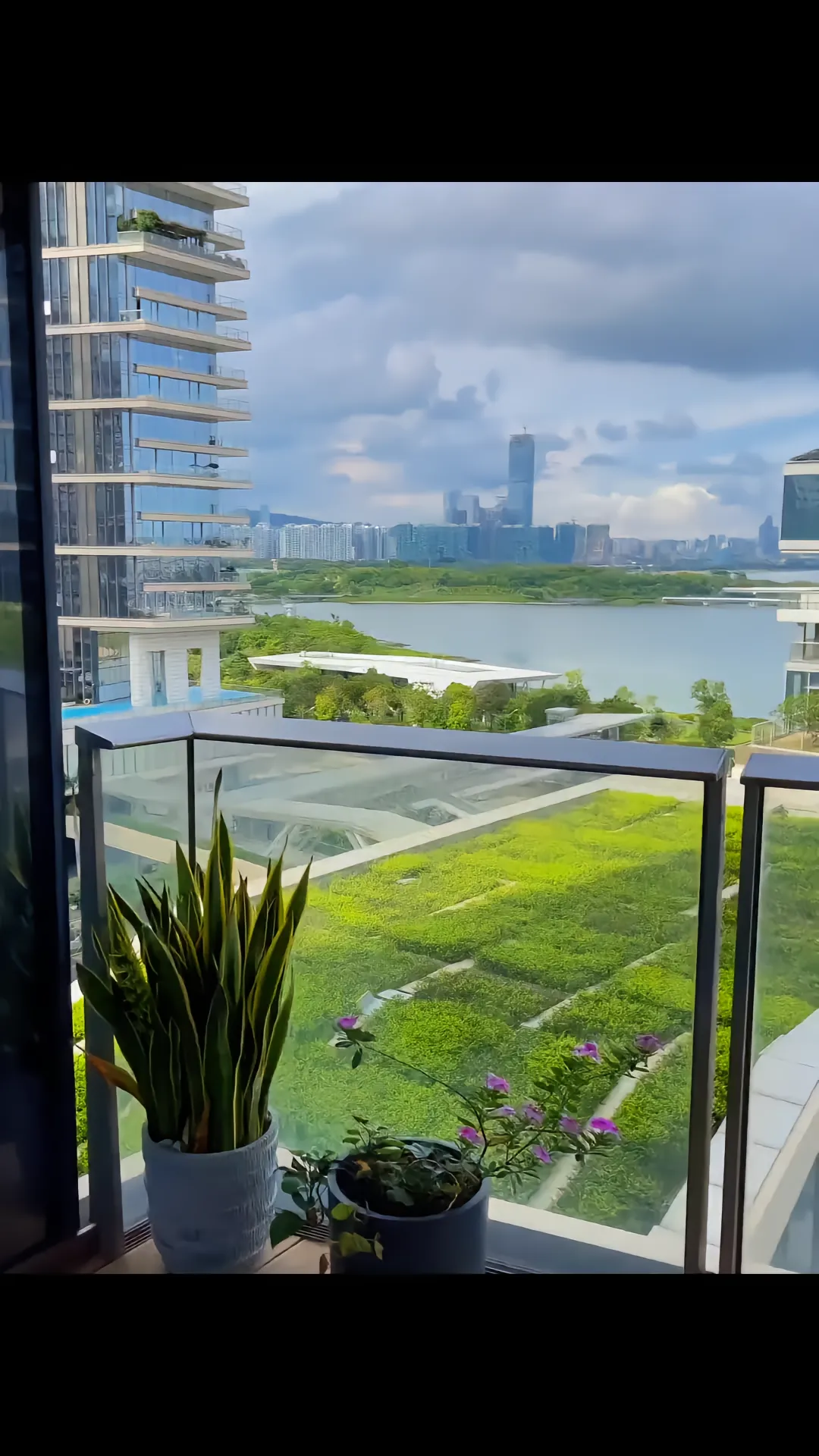 不必为五斗米折腰,却可为窗外风景驻足一