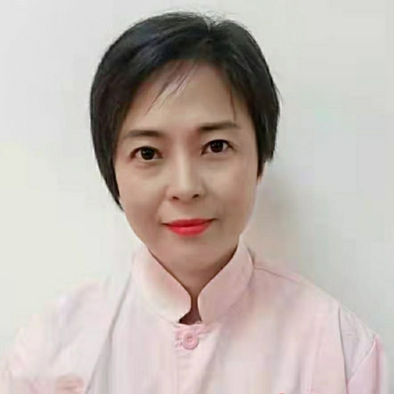 310开头上海户籍保姆育婴师|服务过外籍家庭 姓名:毛阿姨 出生年:1975