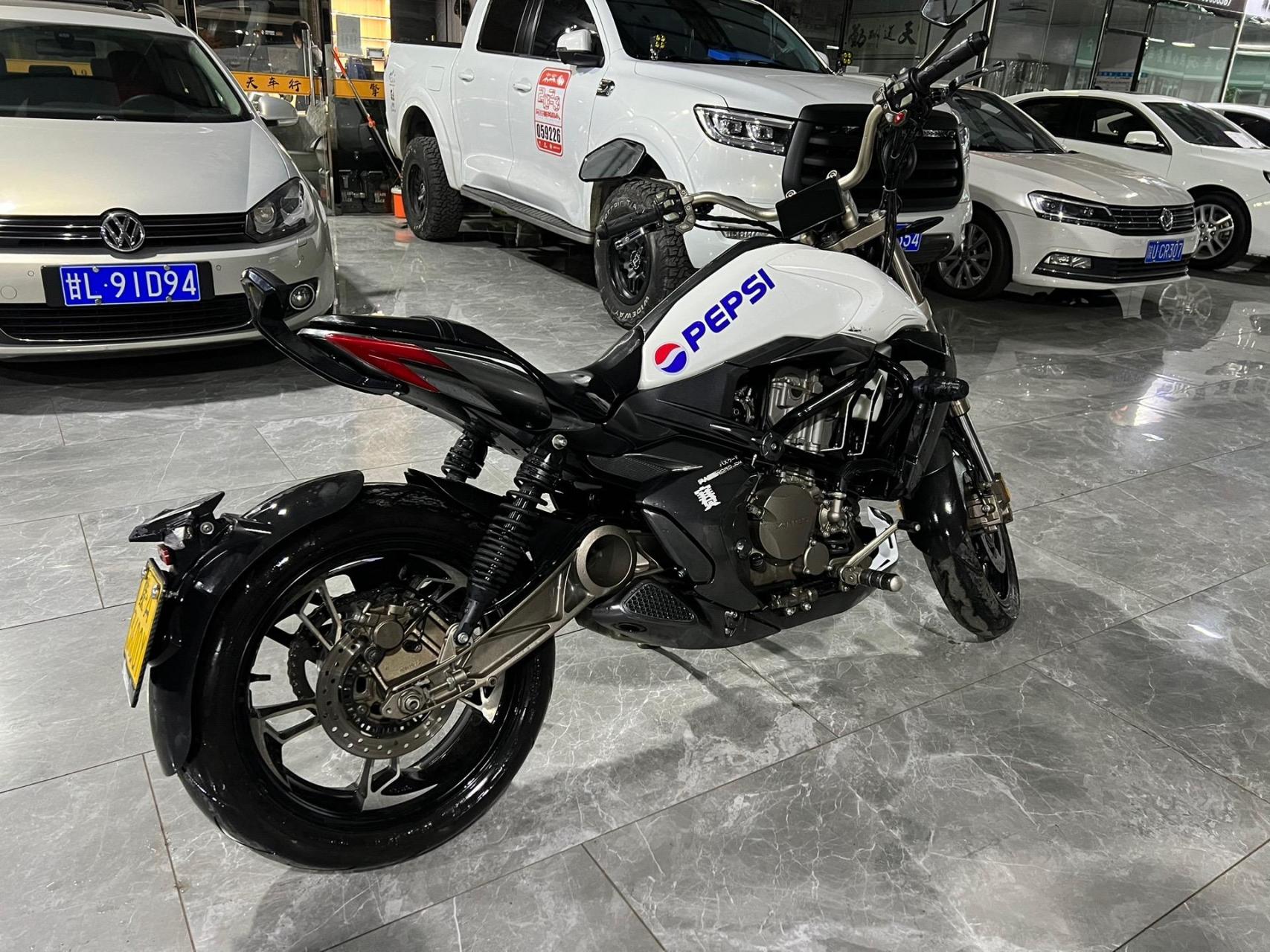 19年升仕310v  加装二代电控  无钥匙启动 前后abs 液晶仪表