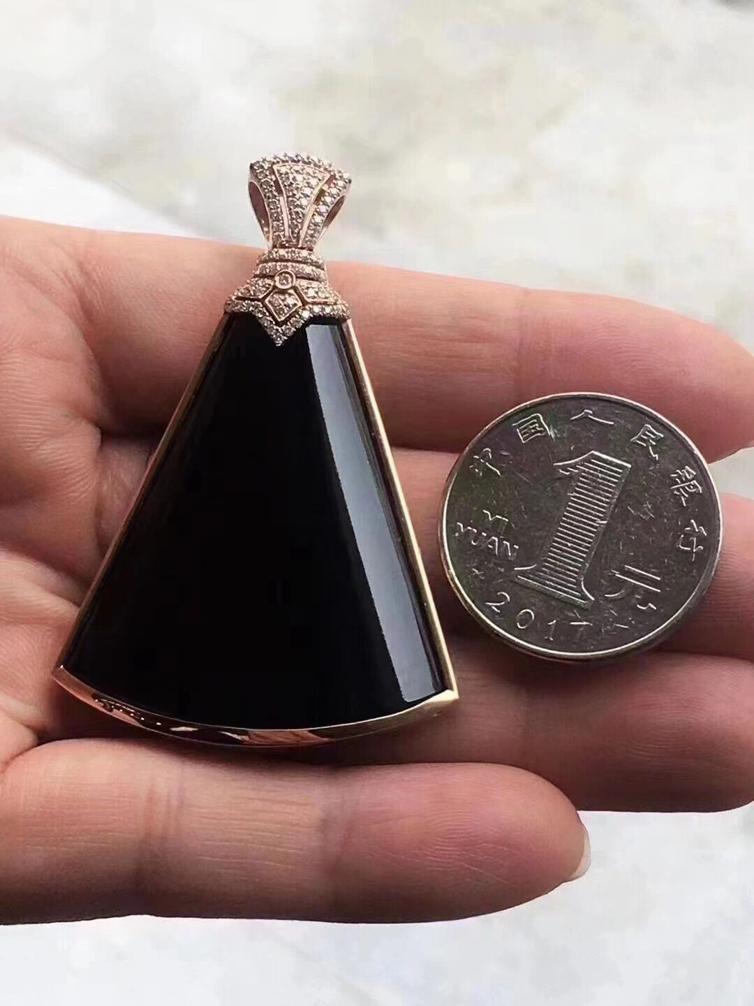 墨翠无事牌系列 18k金镶嵌墨翠无事牌 老坑冰种 黑度极黑 种老起胶